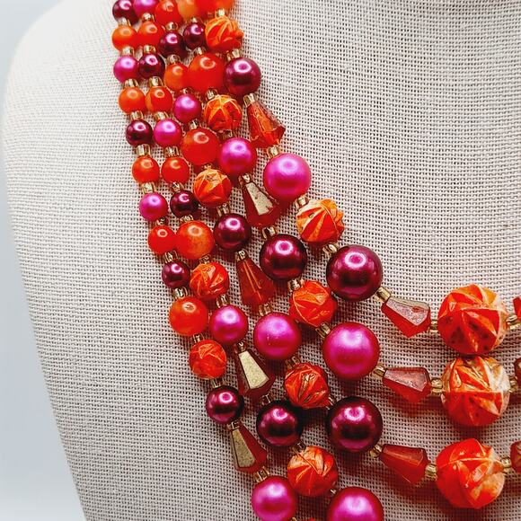 Vintage Japan 1950s 5 Strand Red Pink Beaded Necklace 17” Signed Hook - Picture 4 of 12